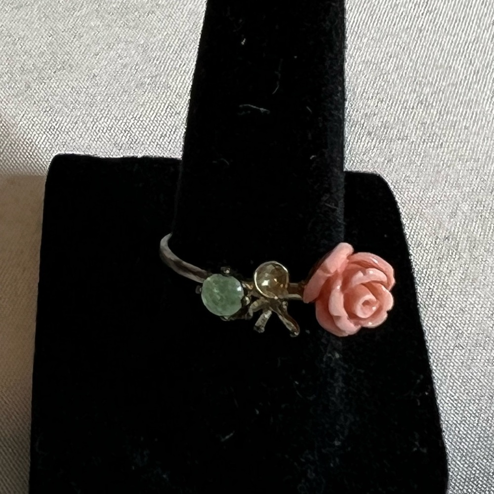 Elegant Pink Rose and Green Gemstone Ring